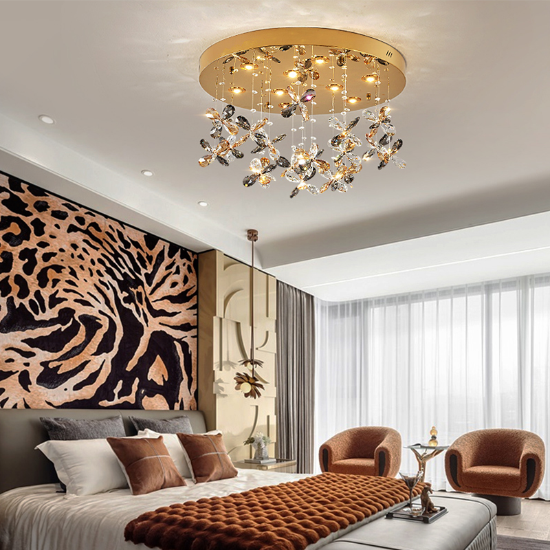 Ceiling lights, bedroom lights, living room lights, dining room lights, pendant lights, custom-made lights for hotel projects