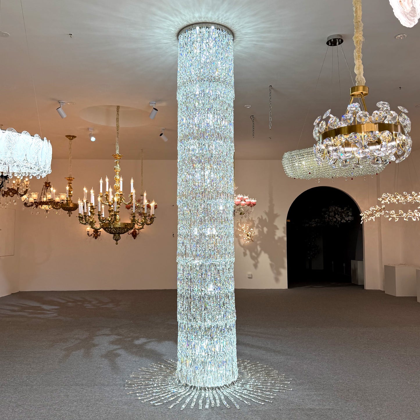 Hotel chandeliers, staircase lights, custom-made crystal chandeliers, crystal columns