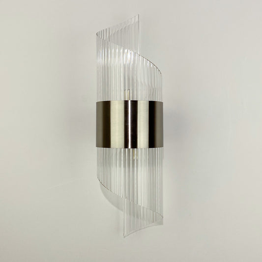 Modern simple iron wall lamp