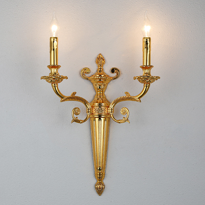 European modern simple zinc alloy wall lamp